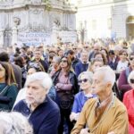 Contro la mattanza dei giovani i cittadini in piazza