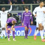 Tris alla Fiorentina e il Napoli torna da solo in testa alla classifica